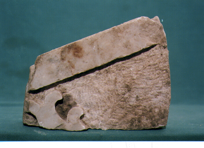 rilievo, frammento - bottega molisana (sec. XVIII)