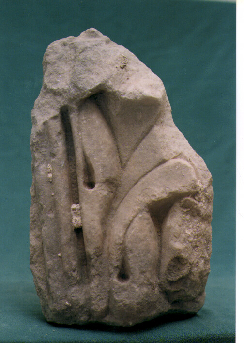 capitello, frammento - bottega Italia meridionale (fine sec. XI)