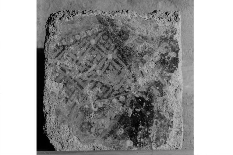 figura (dipinto, frammento) - ambito pugliese (prima metà sec. XIV)