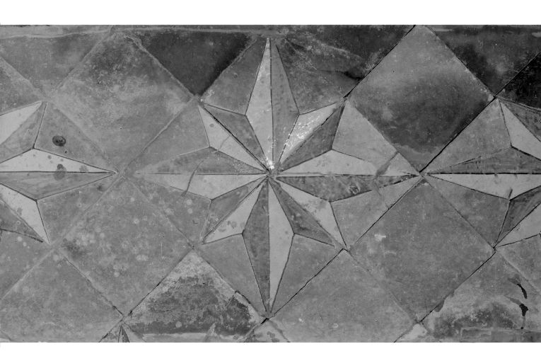pavimento, frammento - manifattura Italia meridionale (ultimo quarto sec. XVIII)
