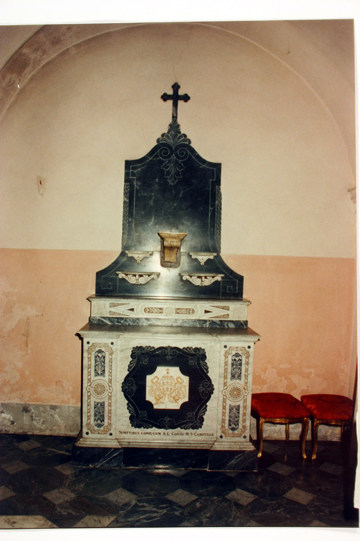 Credenza d'altare