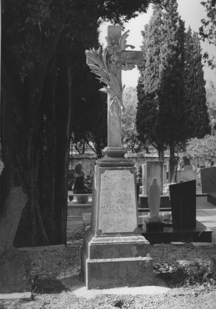 Croce (monumento funebre)