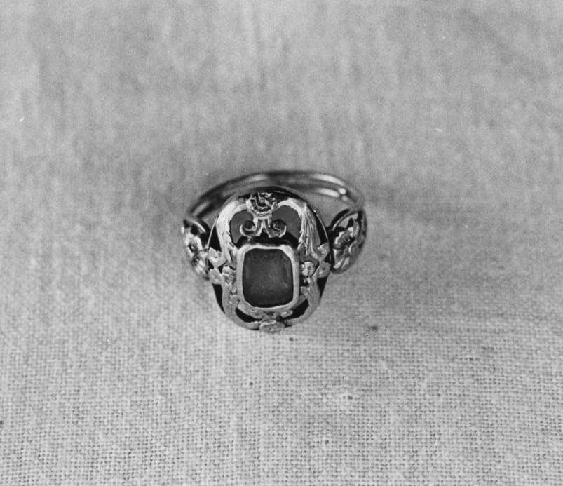 Anello