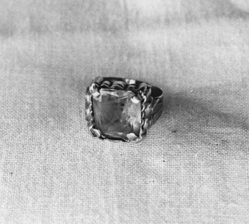 Anello