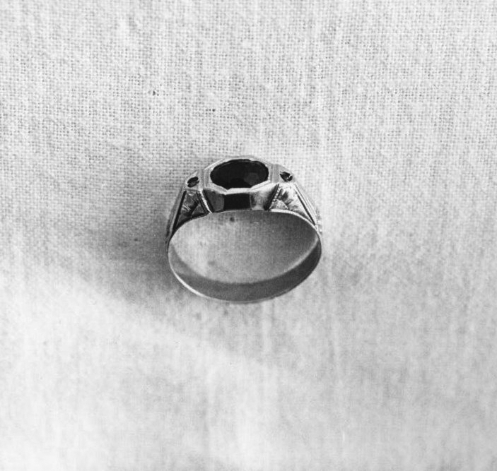 Anello