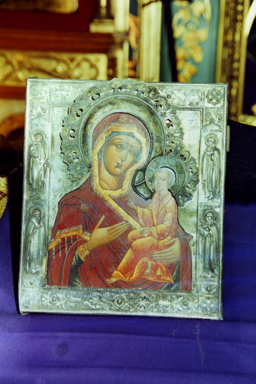 Madonna col bambino, san nilo, san paravesce e angeli (dipinto)