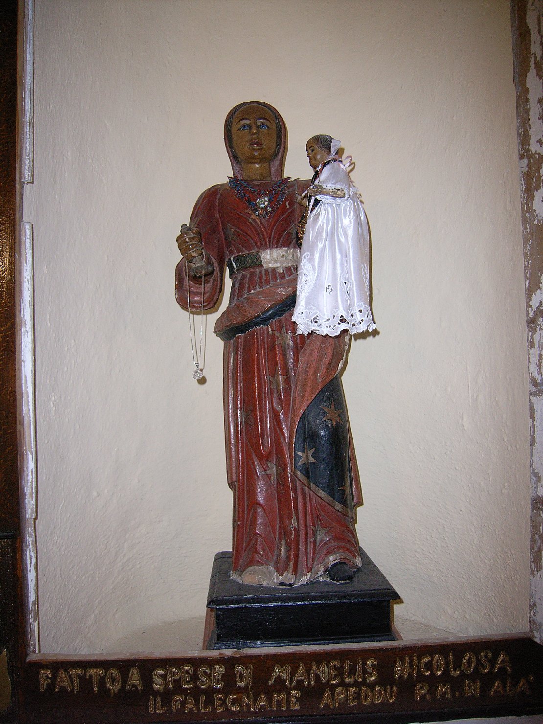 Madonna della difesa (statua)