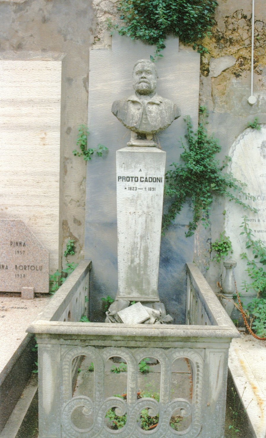 Ritratto di proto cadoni, busto ritratto d'uomo (monumento funebre)