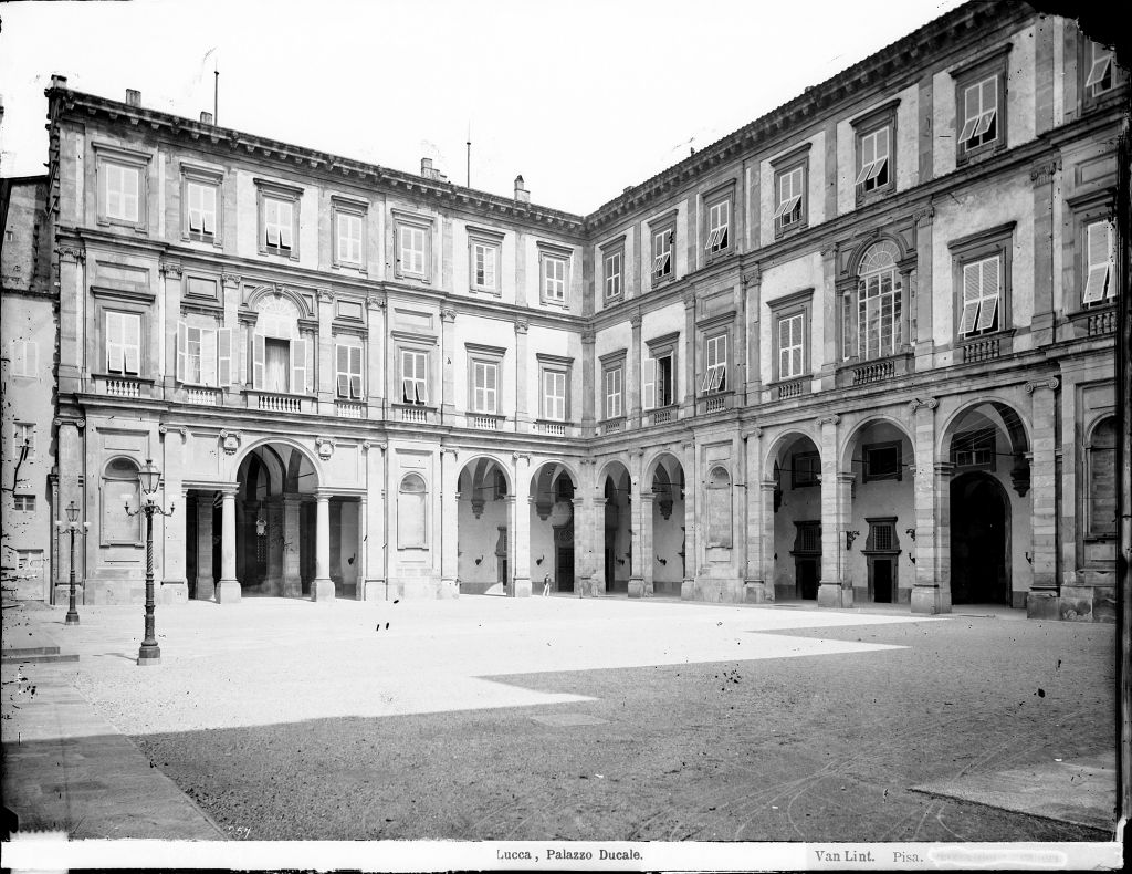 Lucca - Palazzo della Provincia (negativo) di Lint, Enrico van (seconda metà XIX)
