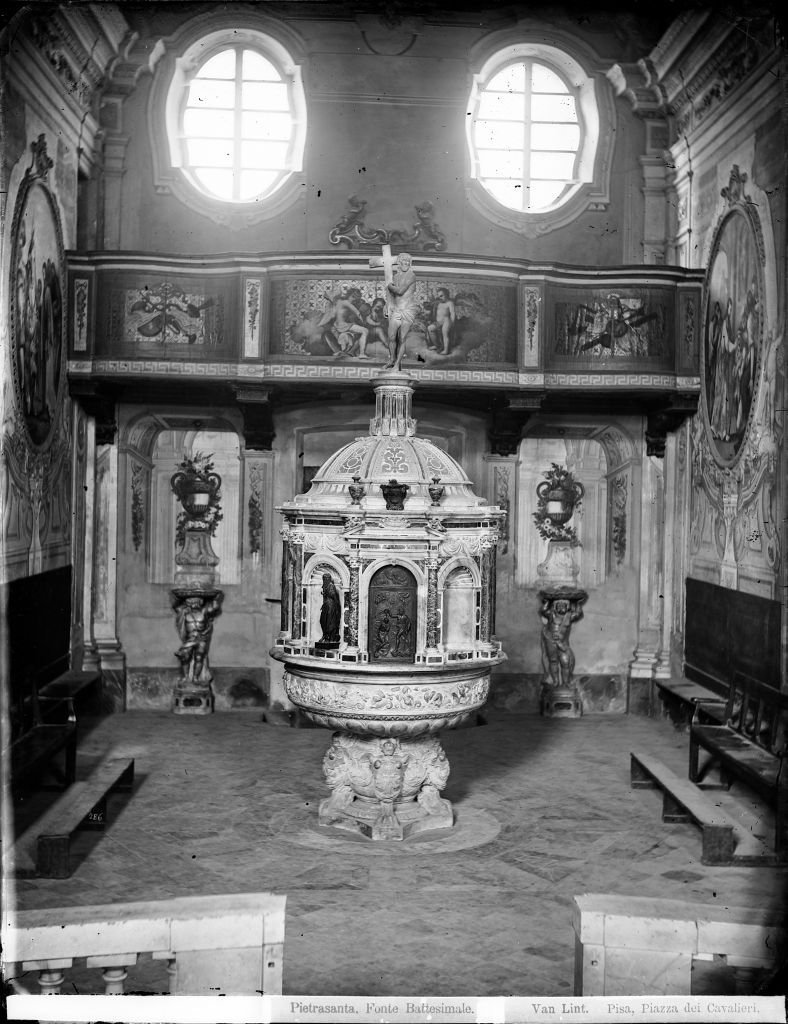 Pietrasanta - Duomo di S. Martino - Vedute interne (negativo) di Lint, Enrico van (seconda metà XIX)