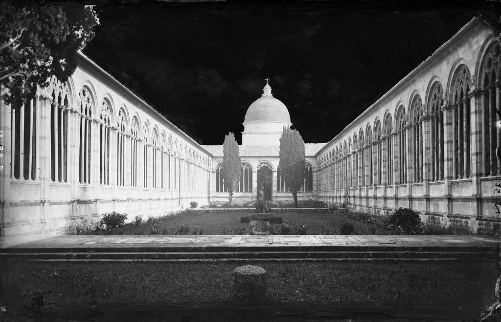 Pisa - Camposanto - Vedute (negativo) di Lint, Enrico van (seconda metà XIX)