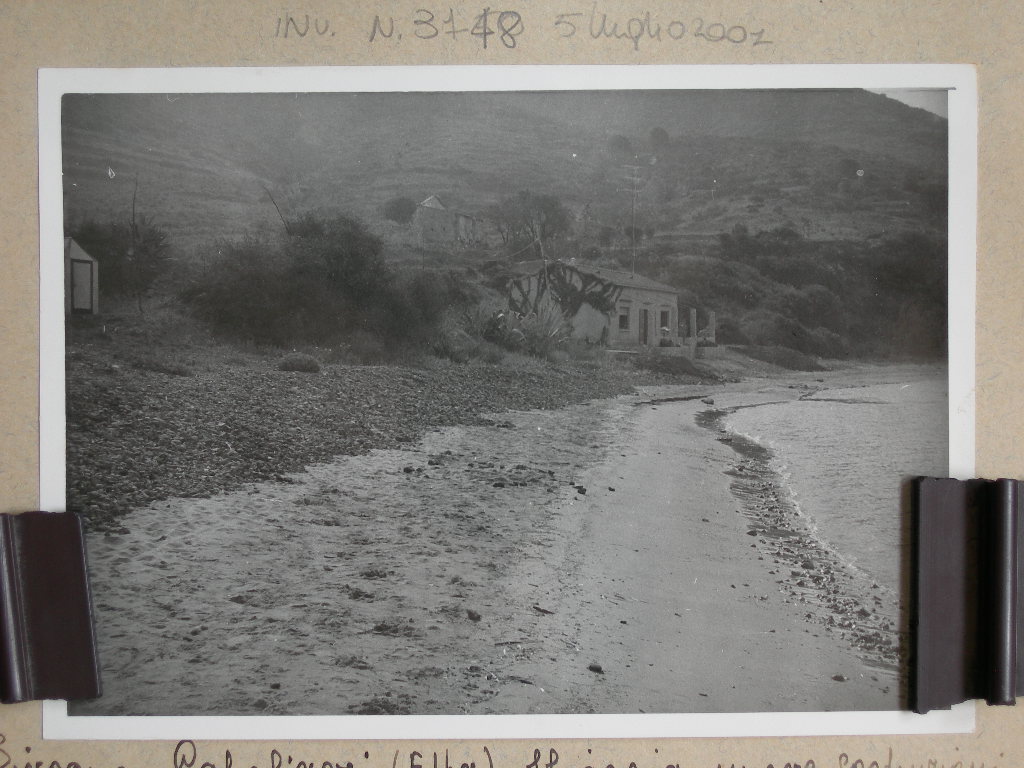 Livorno. Capoliveri. Veduta (positivo) di Anonimo (XX)