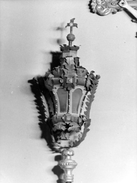lanterna processionale, serie - ambito garfagnino (secc. XVII/ XVIII)