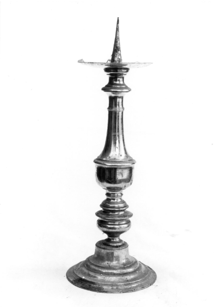 candeliere - bottega toscana (fine/inizio secc. XVII/ XVIII)