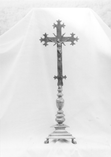 croce stazionale - bottega lucchese (fine/inizio secc. XVII/ XVIII)