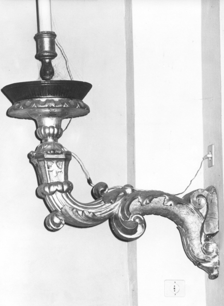 candeliere da parete, serie - bottega italiana (sec. XIX)