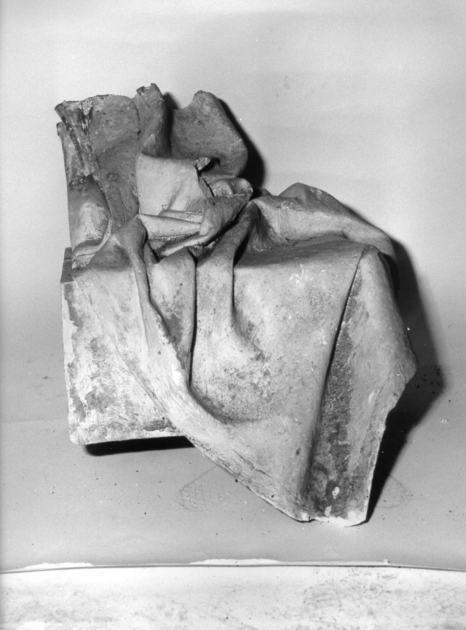 statua, frammento - bottega lucchese (secc. XIX/ XX)