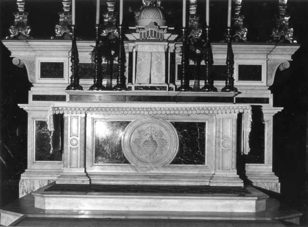 altare maggiore - ambito apuoversiliese (sec. XX)