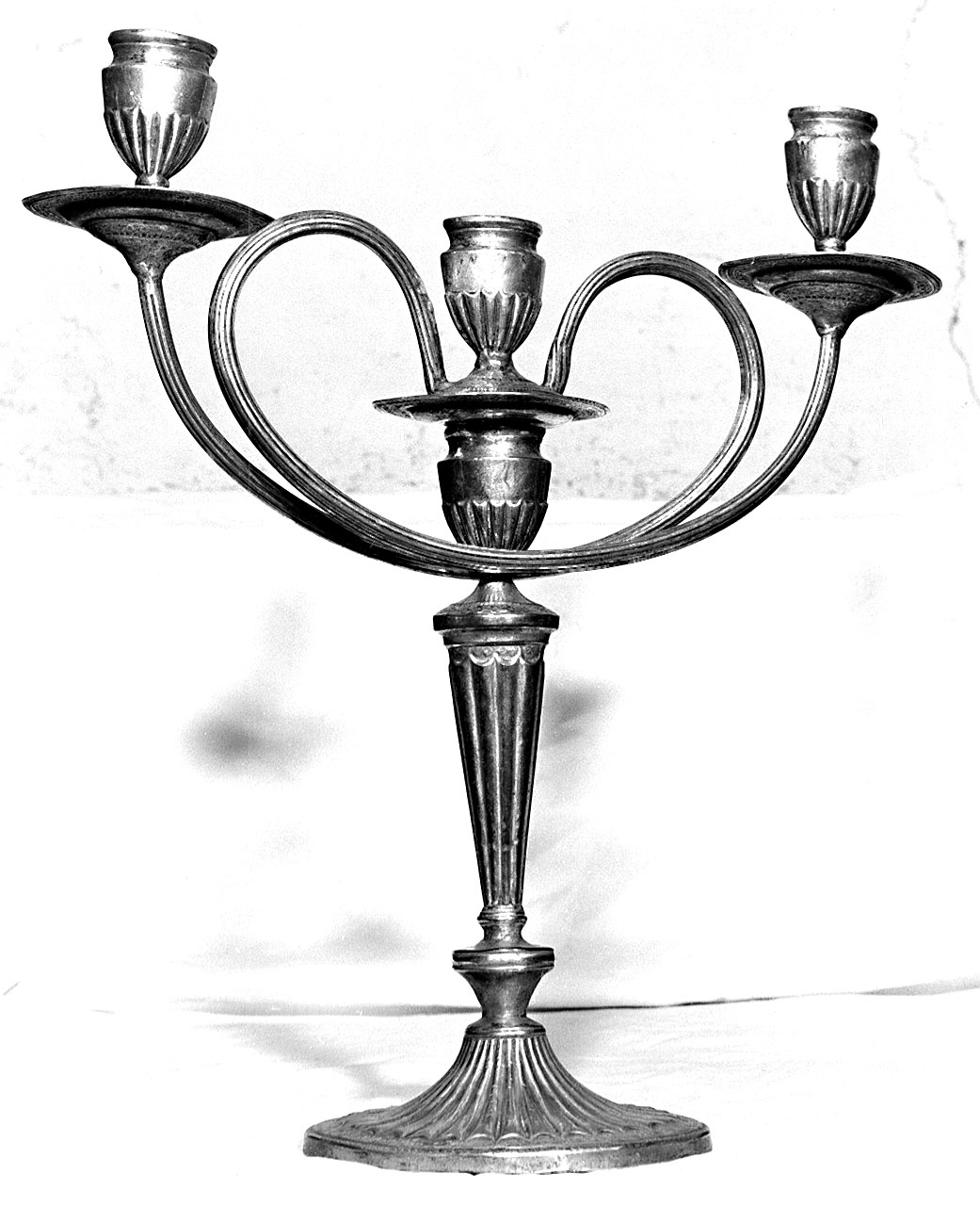 candeliere, serie - bottega inglese (sec. XIX)