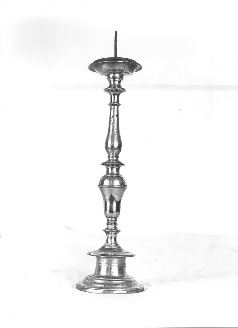 candeliere, serie - bottega italiana (seconda metà sec. XIX)