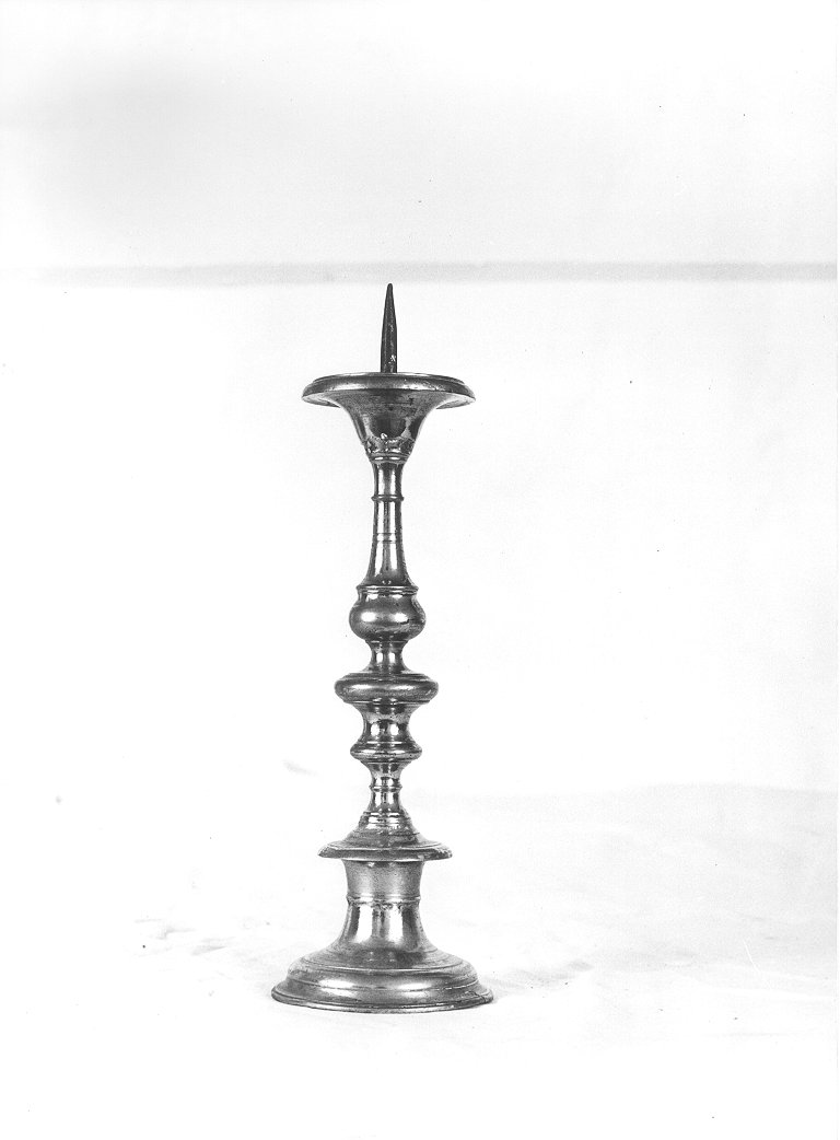 candeliere, serie - bottega italiana (seconda metà sec. XIX)