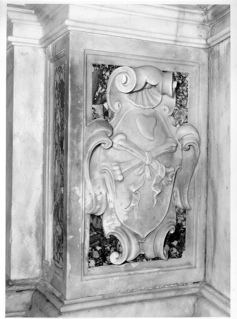 mensa d'altare, elemento d'insieme - bottega pisana (sec. XVIII)