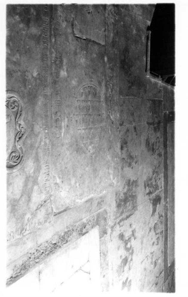 lapide tombale - ambito pisano (sec. XV)