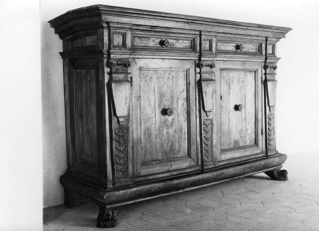 credenza, opera isolata - ambito lucchese (sec. XVI)