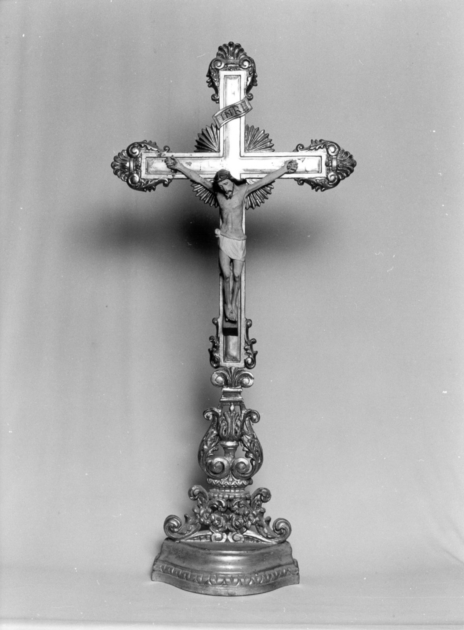croce d'altare, serie - ambito garfagnino (prima metà sec. XIX)
