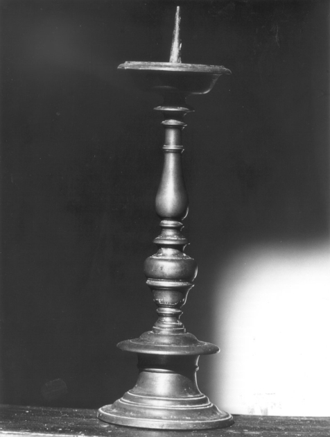 candeliere - bottega italiana (secc. XVII/ XVIII, sec. XX)