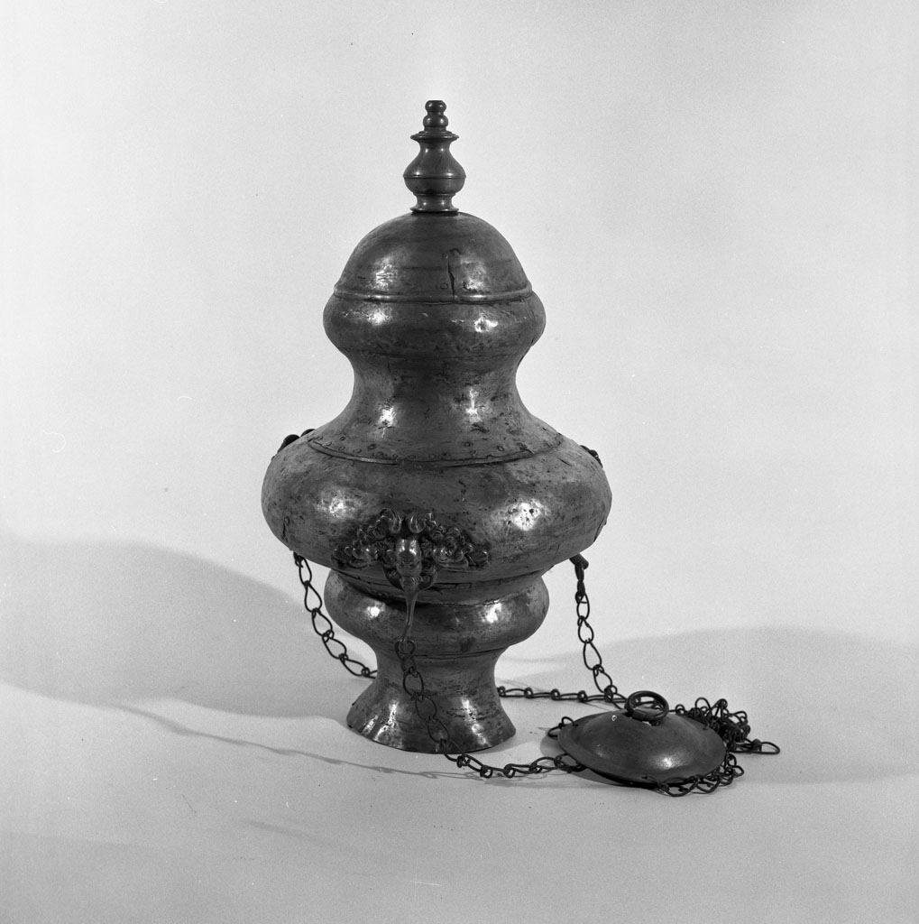 lampada pensile a vaso - bottega toscana (fine sec. XVII)