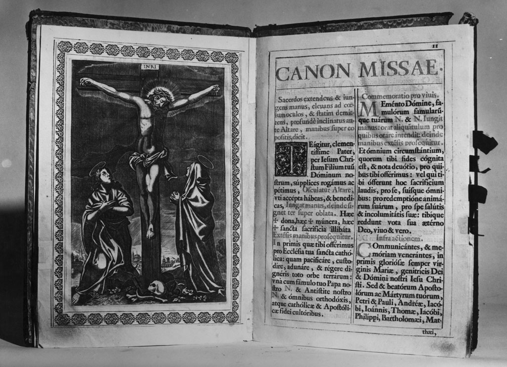 crocifissione (coperta di libro liturgico) - bottega veneziana (sec. XVII)