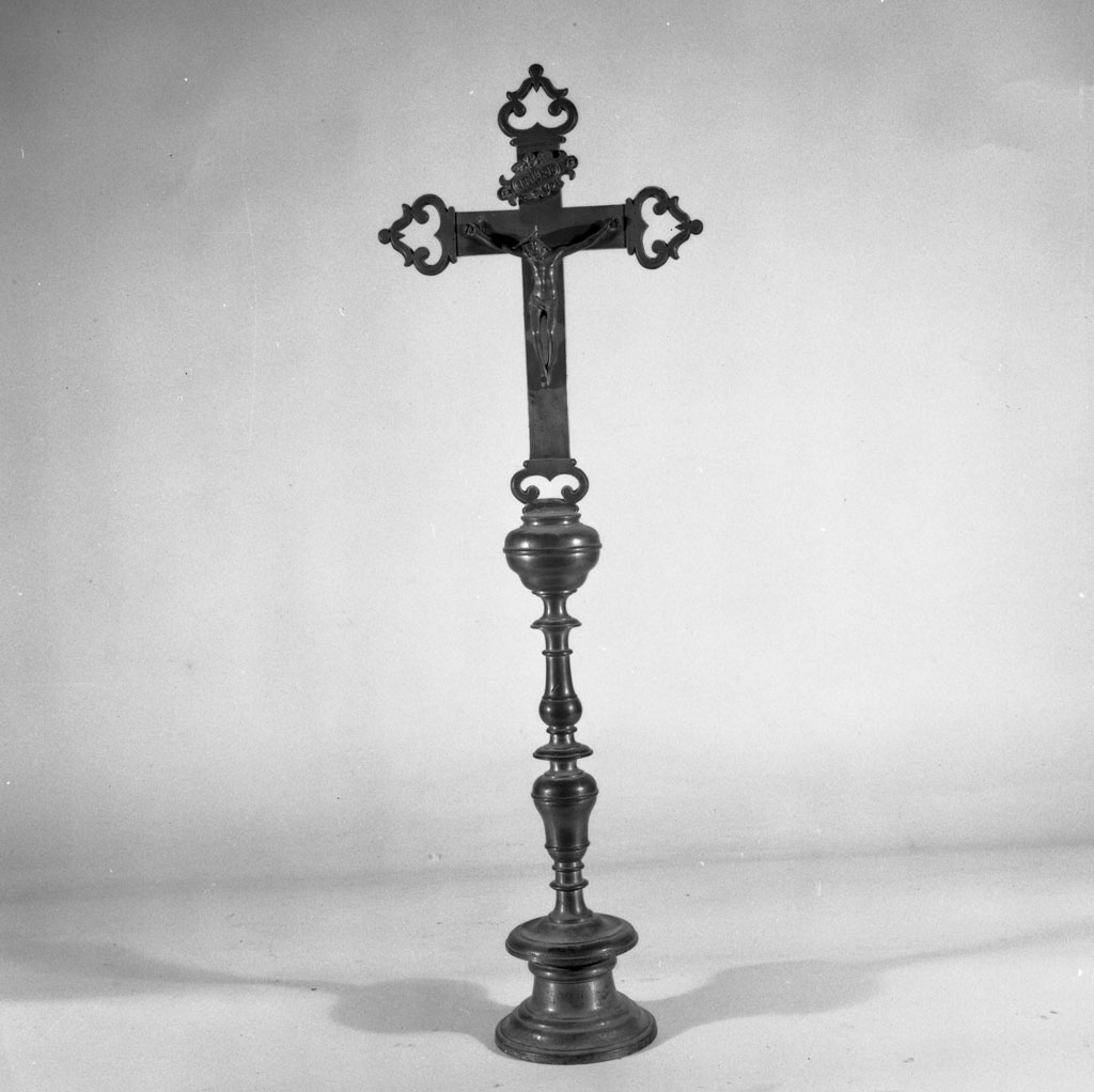 croce d'altare - bottega aretina (sec. XVIII)