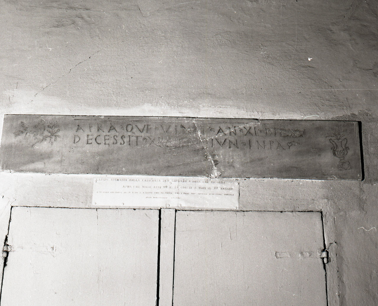 lapide tombale - bottega romana (secc. III/ IV)