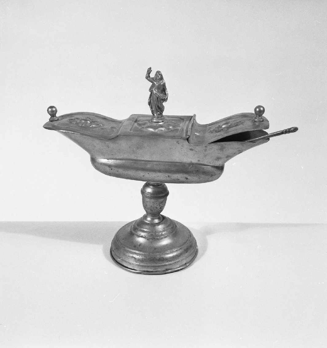 navicella portaincenso - a doppia valva - bottega toscana (prima metà sec. XIX)