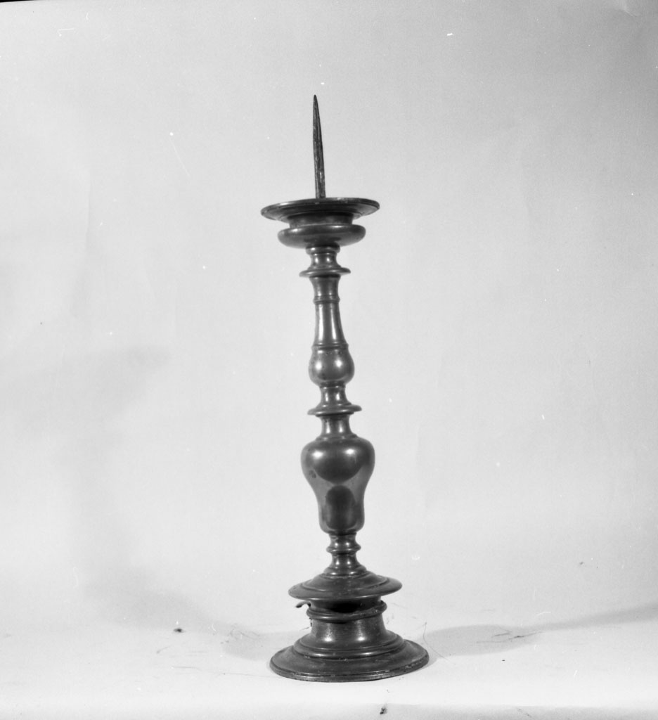 candeliere, coppia - bottega toscana (sec. XVIII)
