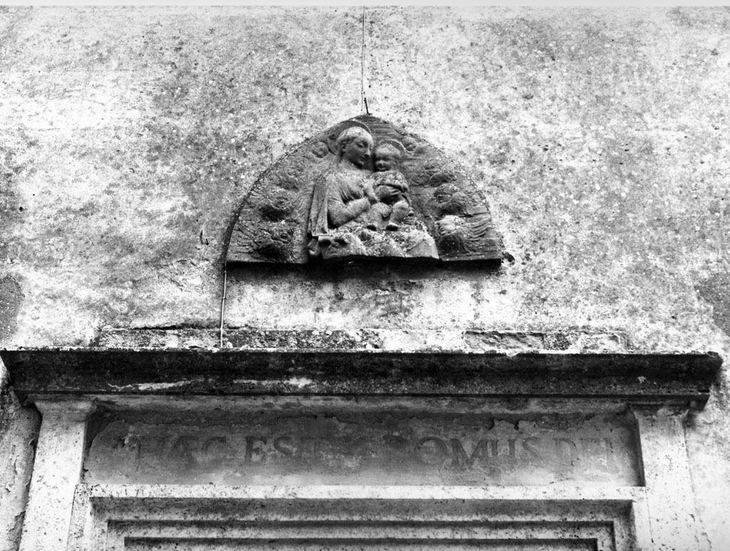 Madonna con Bambino e angeli (rilievo) - bottega fiorentina (prima metà sec. XX)