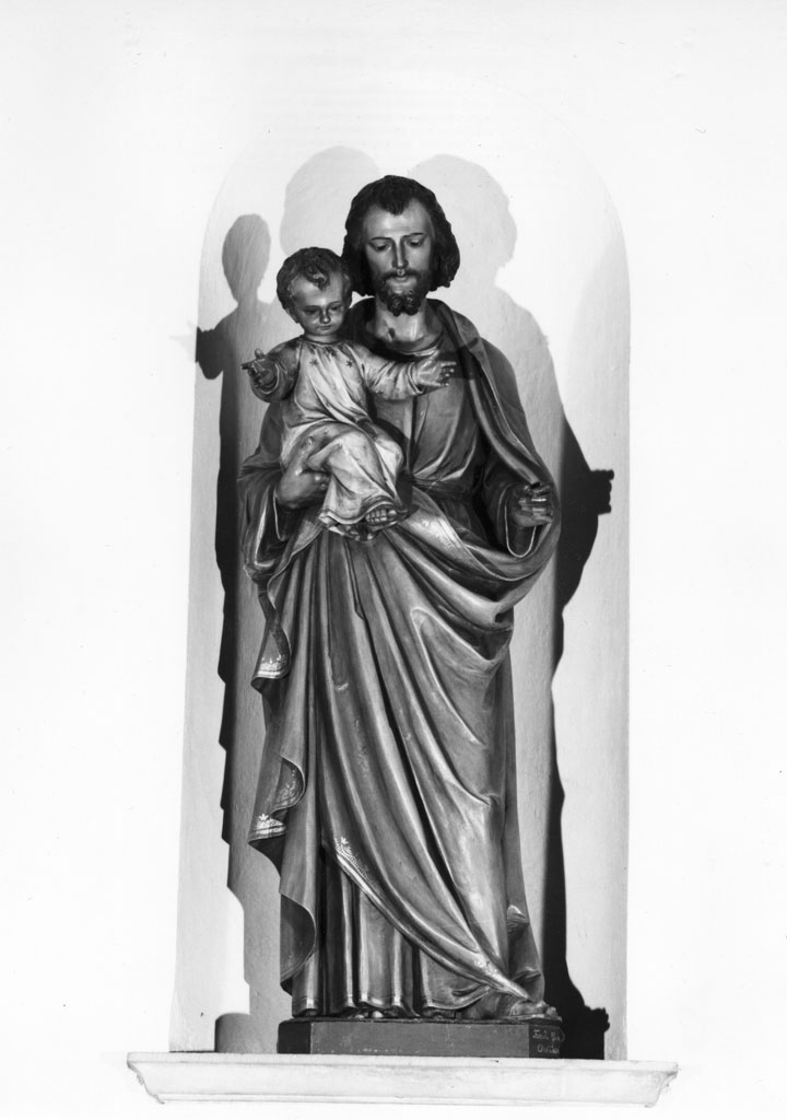 San Giuseppe e Gesù Bambino (statua) di Abletter Giuseppe (prima metà sec. XX)