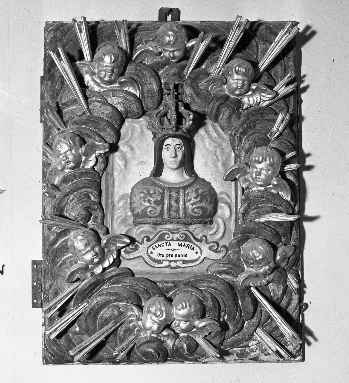 Madonna del Conforto, Madonna con angeli (rilievo) - bottega di Montelupo (fine sec. XVIII)