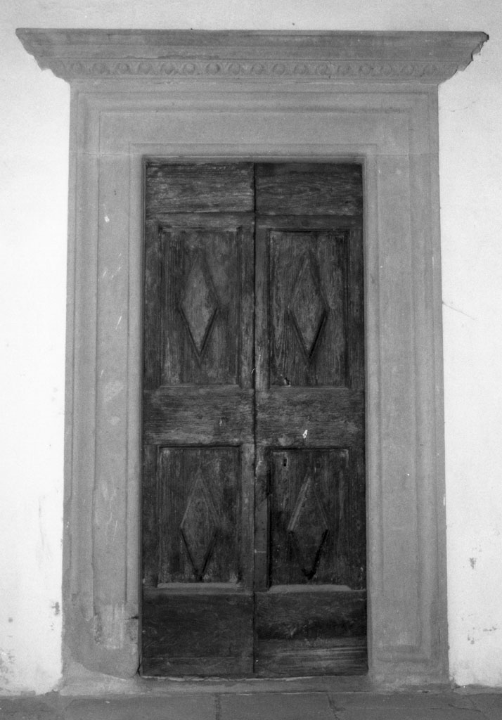 portale architravato - bottega toscana (secc. XV/ XVI)