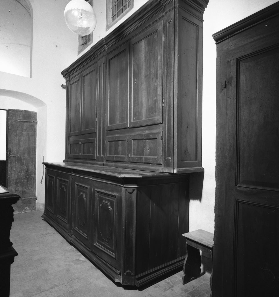 credenza - bottega toscana (seconda metà sec. XIX)