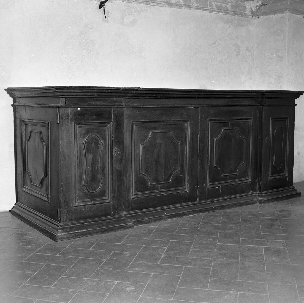 credenza - bottega aretina (sec. XVIII)