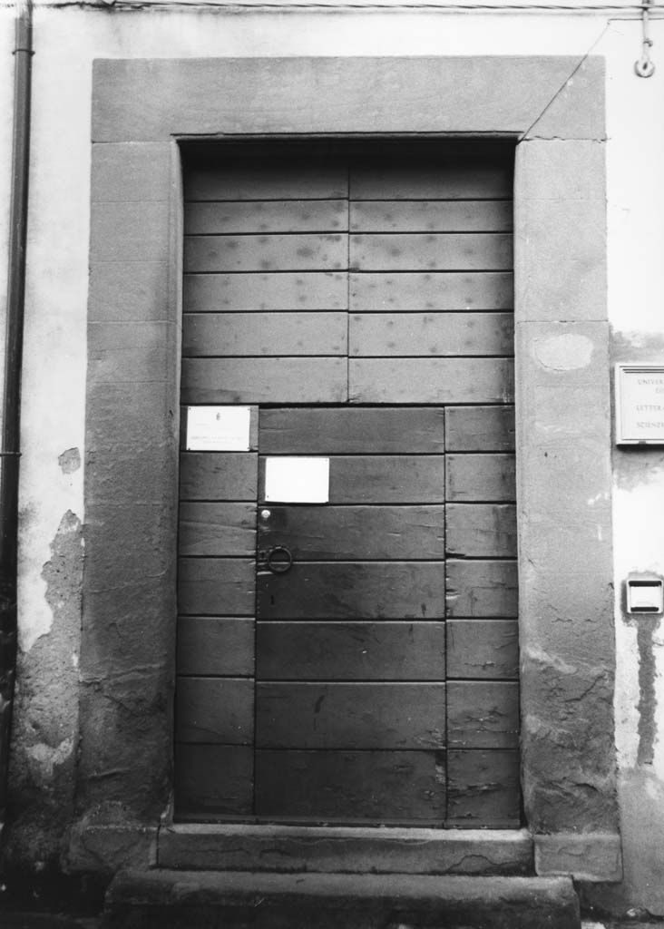 portale di Parigi Alfonso I, Bertacchi Sano (sec. XVI)
