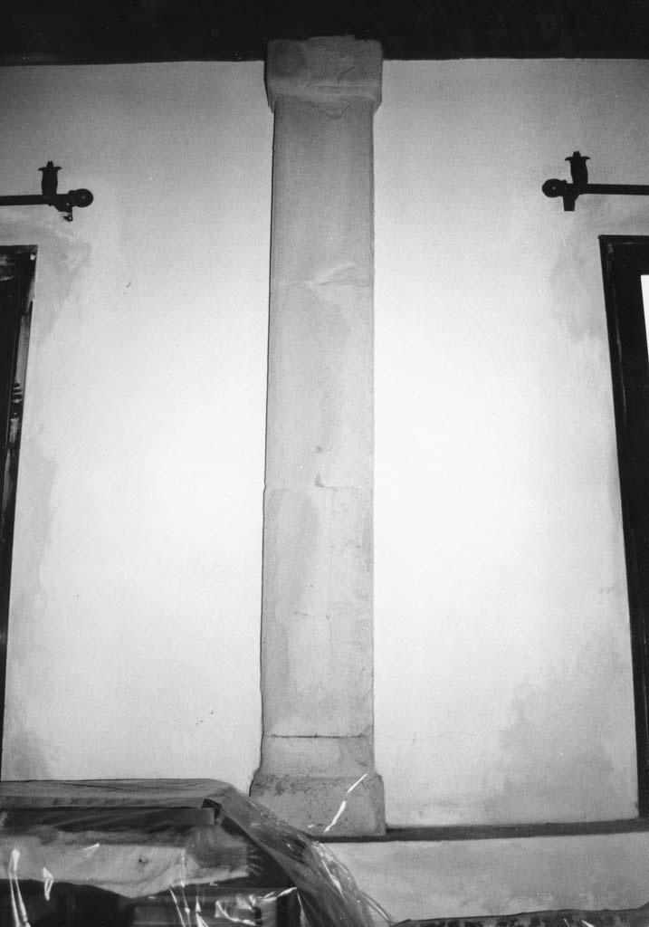 pilastro, serie di Bertacchi Sano (sec. XVI)