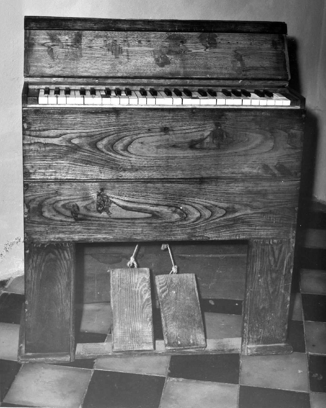 organo - bottega toscana (fine/inizio secc. XIX/ XX)