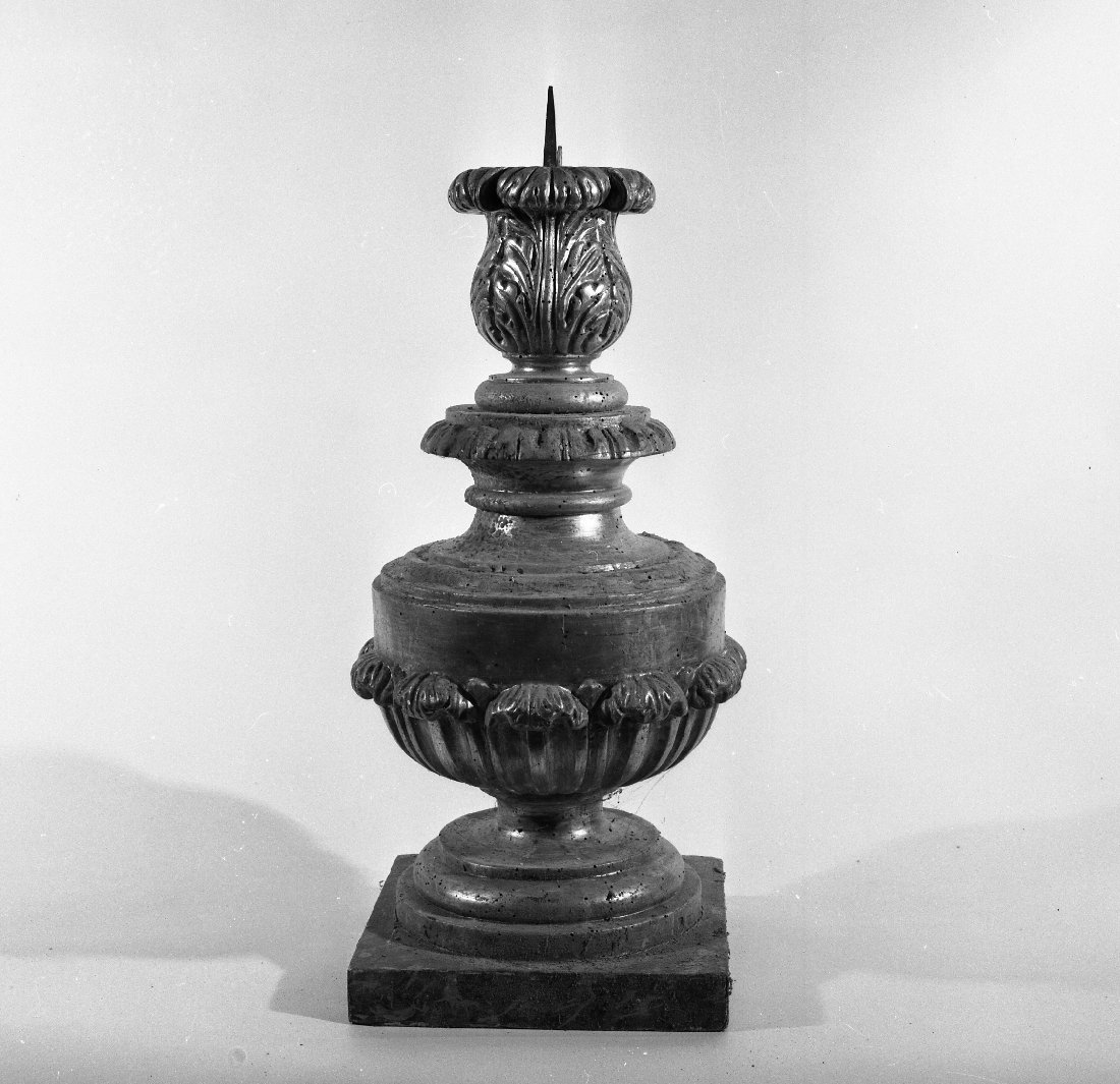 candeliere, serie - bottega toscana (fine/inizio secc. XVIII/ XIX)