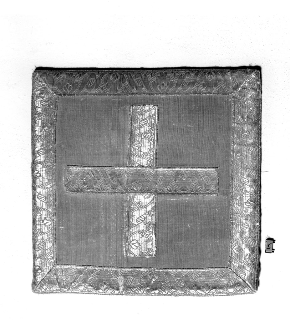 borsa del corporale, elemento d'insieme - manifattura toscana (sec. XVIII)