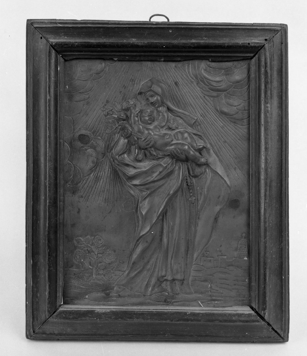 Santa Teresa del Bambino Gesù (rilievo, opera isolata) - ambito aretino (fine/inizio secc. XIX/ XX)
