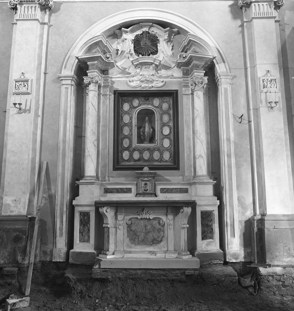 altare - a edicola - bottega toscana (metà sec. XVIII)