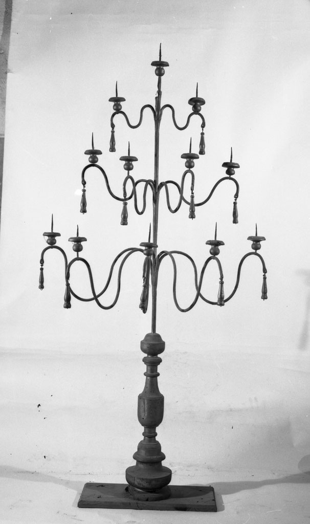 candelabro - bottega toscana (fine/inizio secc. XVIII/ XIX)